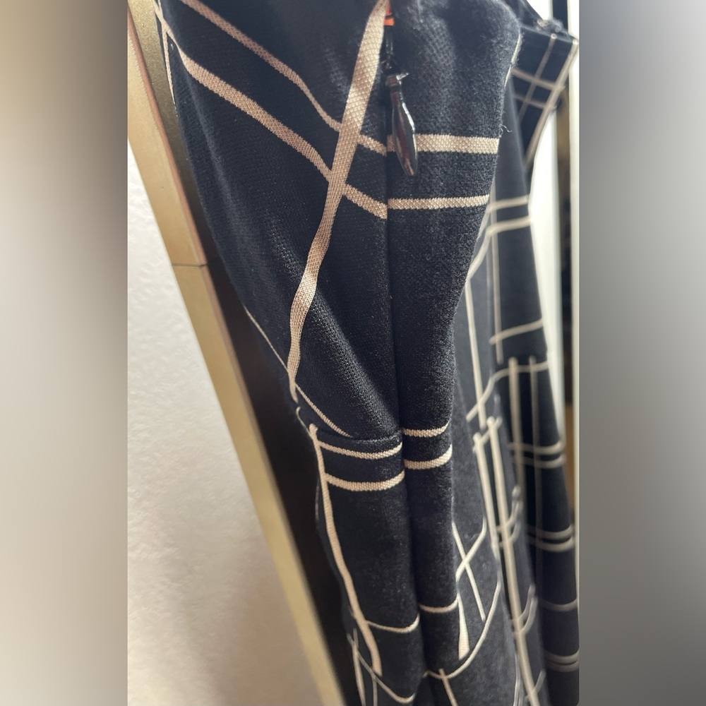 Leith XXS Black & Tan plaid JumpSuit V-Neck Sleeveless W/ Side Zipper - Picture 3 of 8